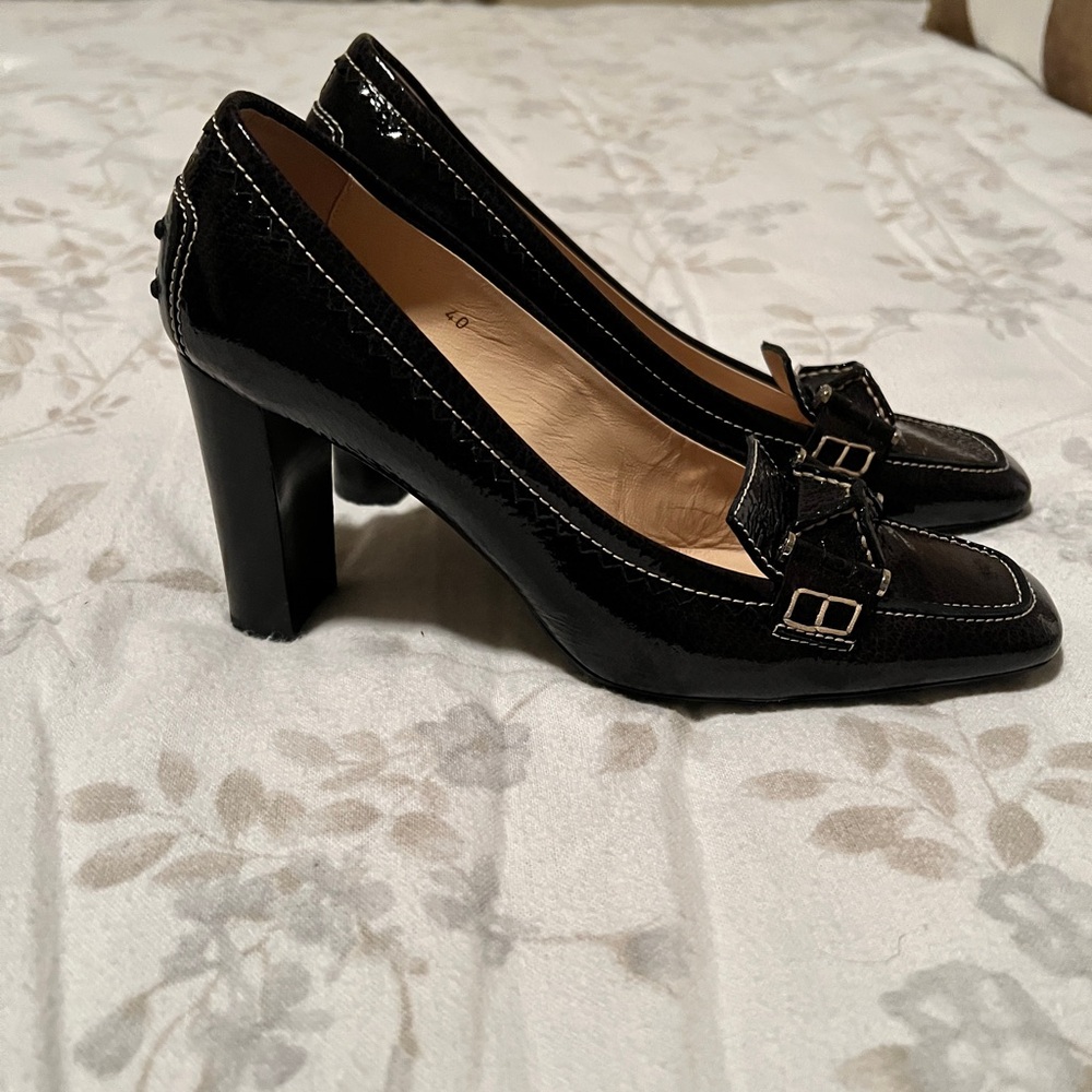 Tod’s black patent leather Heels. Excellent condition. 40
